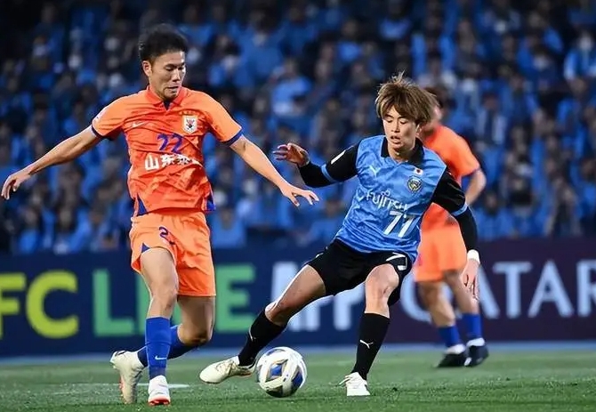 日职联前瞻：川崎前锋VS横滨 FC，川崎强势进攻与伤病隐忧