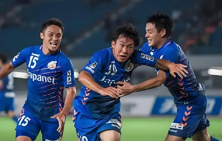鹿岛鹿角 VS 冈山绿雉