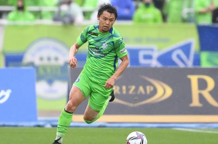 大爆冷！日职乙战报：熊本深红 2-1 战胜领头羊水户蜀葵