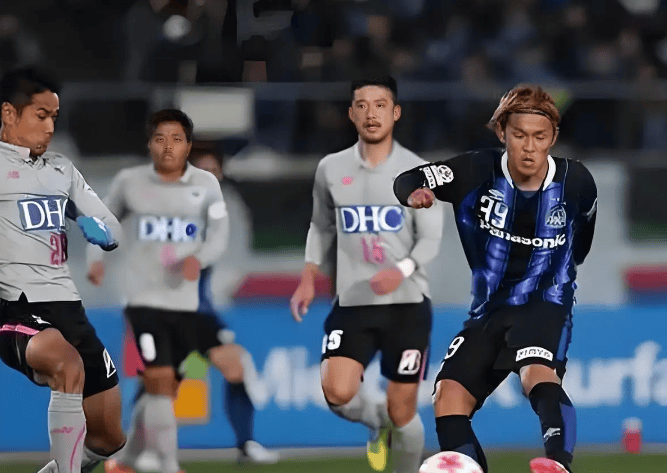 町田泽维亚 VS 大阪钢巴