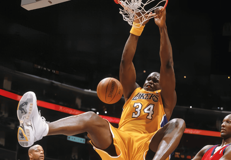 斯科蒂·皮蓬心中NBA历史首发五人组:约翰逊,奥尼尔