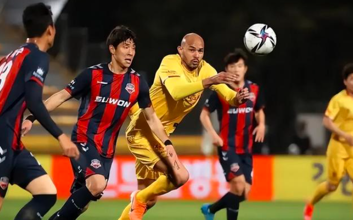 横滨FCVS东京绿茵