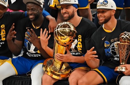 未能夺得总冠军10 支 NBA 球队：2015-16赛季勇士