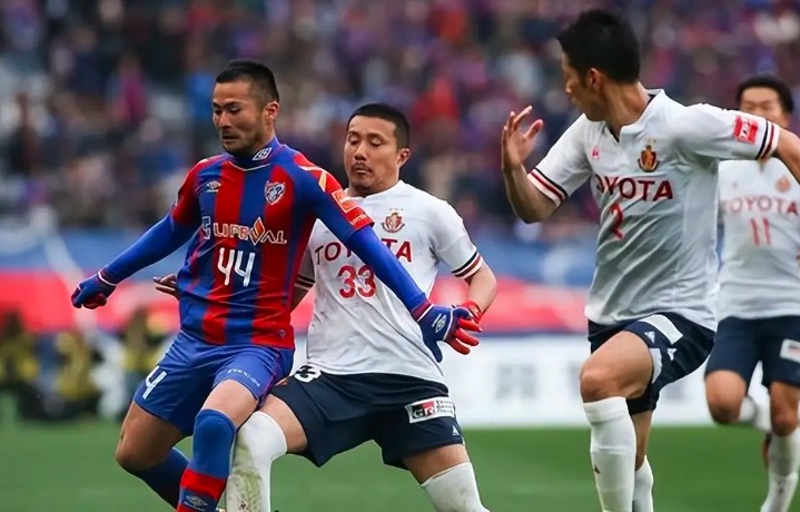 神户胜利船 4-0 东京绿茵