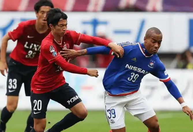 名古屋鲸鱼 VS 鹿岛鹿角