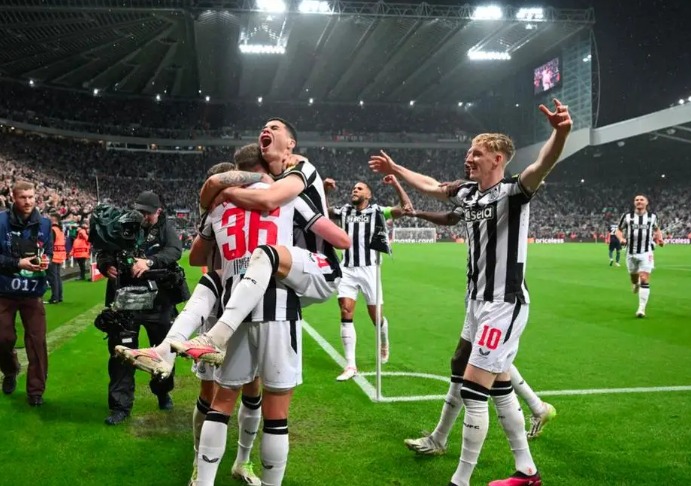 纽卡斯尔联VS阿森纳