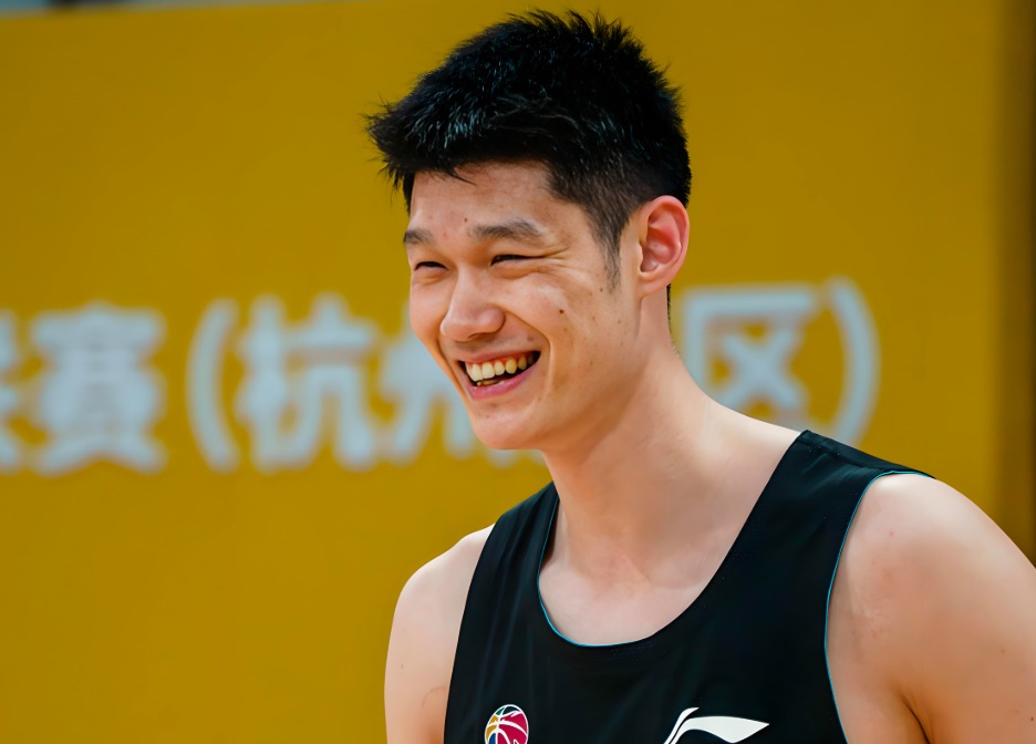 杨瀚森与胡金秋谁更厉害