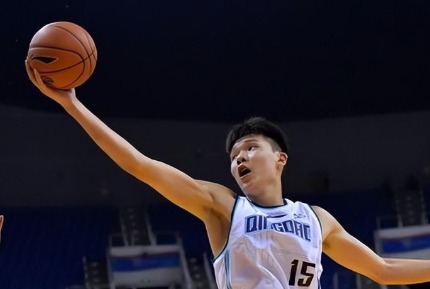 NBA季前赛惊险一战:开拓者队124-123险胜国王队