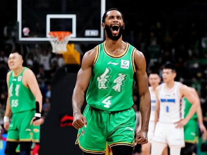 辽宁功勋外援弗格加盟上海