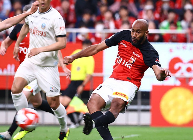 广岛三箭 VS 浦和红钻