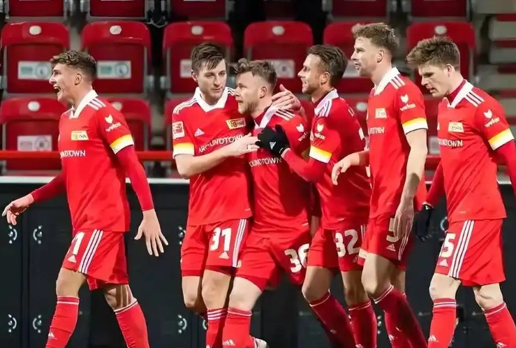 柏林联合2-2拜仁慕尼黑