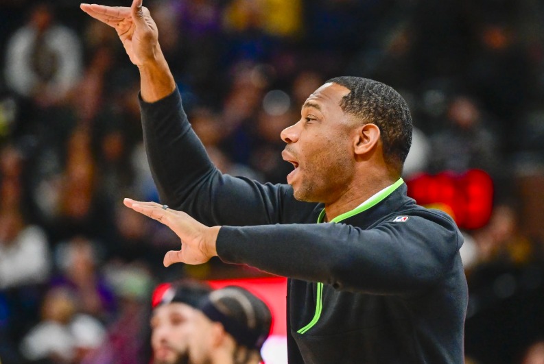 鹈鹕队为何解雇威利·格林