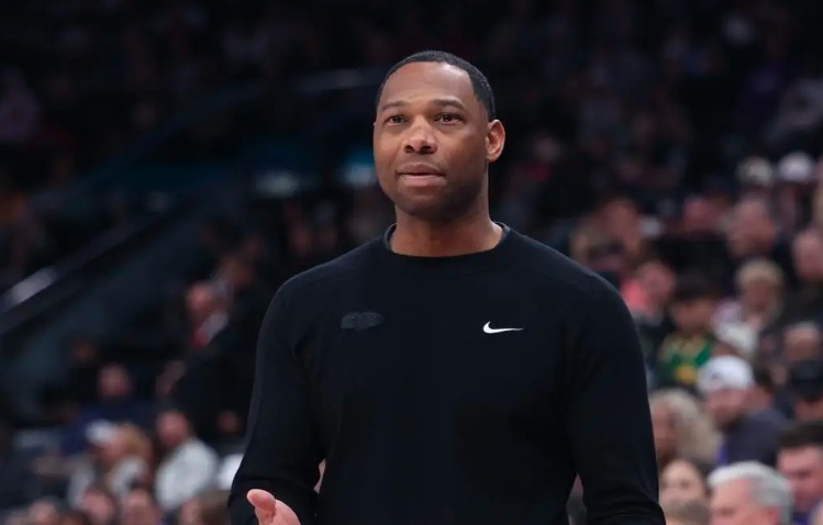 鹈鹕队为何解雇威利·格林