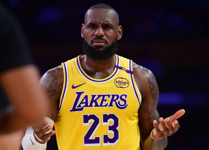 勒布朗·詹姆斯