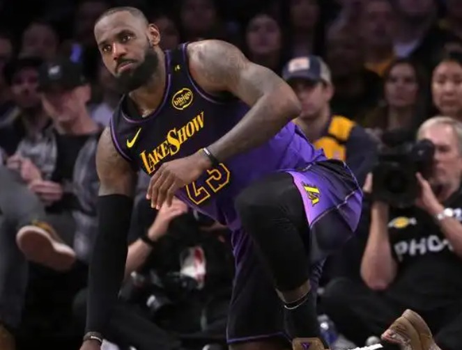 詹姆斯什么时候伤愈归来