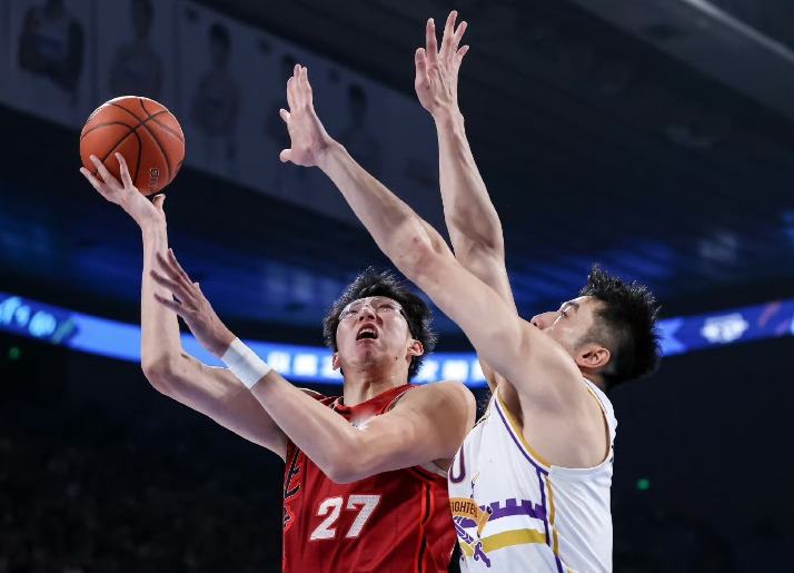 北京北汽男篮签下第四外援