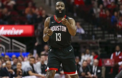 NBA篮坛传奇：哈登的55分之夜与快船的挑战