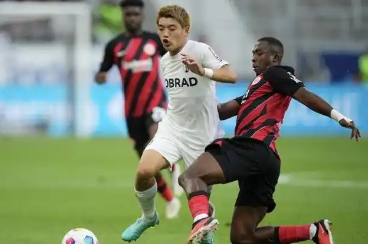 德甲赛场上究竟有多少日本球员踢球