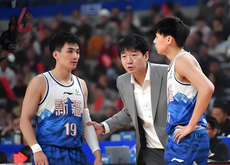 新疆男篮VS青岛男篮