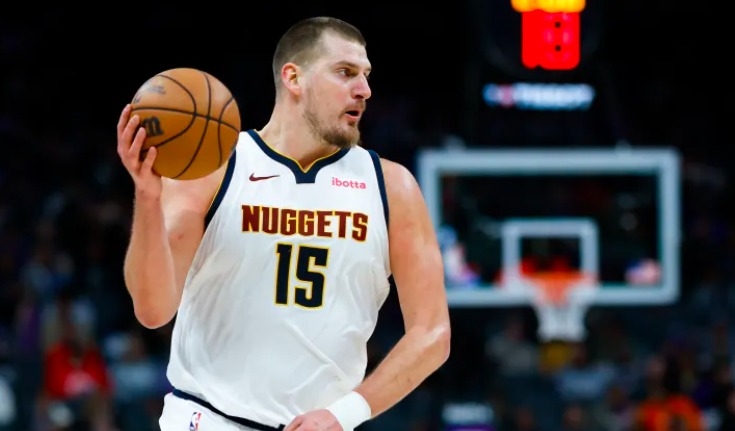 掘金核心约基奇伤缺