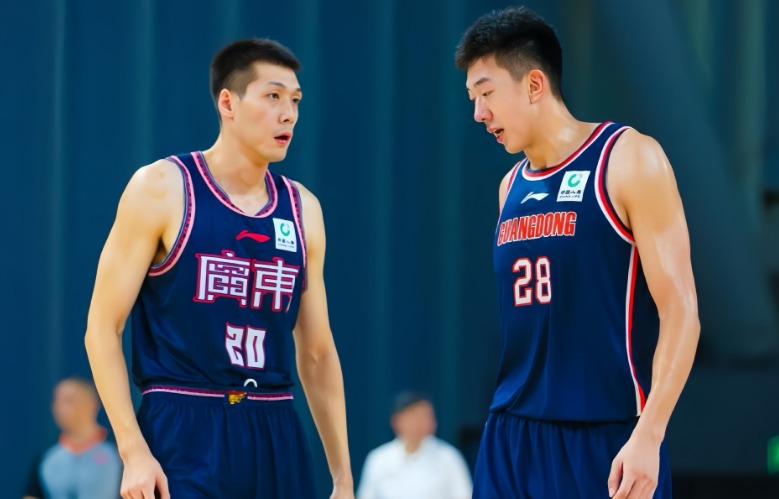 广东男篮VS深圳男篮