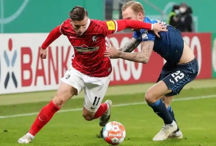 德甲战报：多特蒙德3-2海登海姆，斯图加特1-0弗赖堡