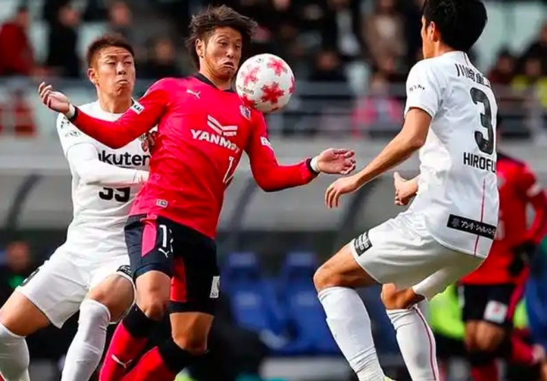 大阪钢巴VS名古屋鲸鱼