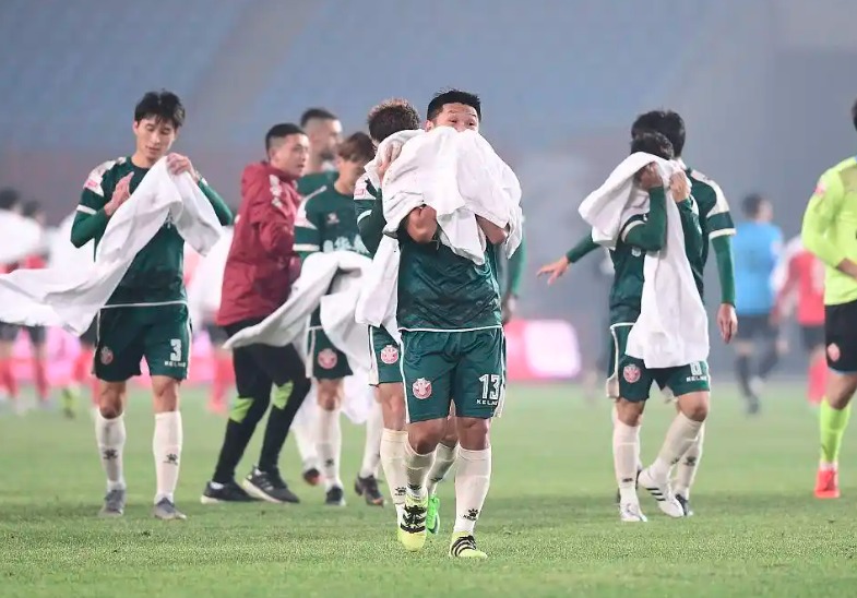 京都不死鸟VS福冈黄蜂