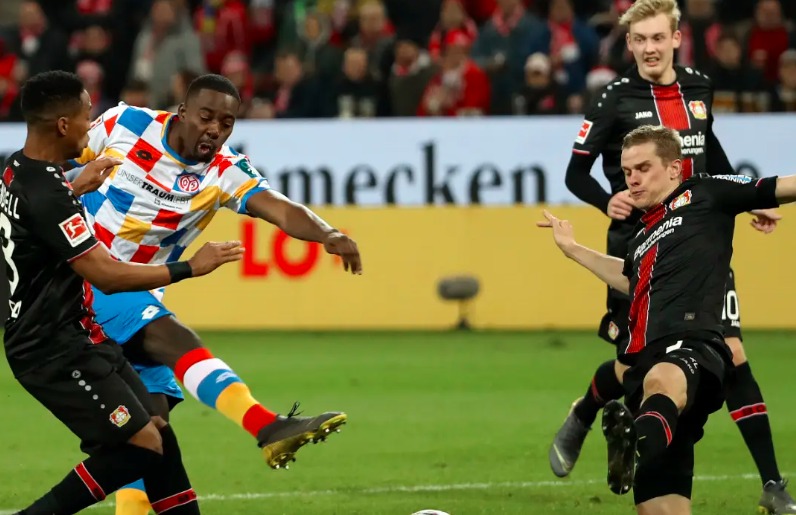 勒沃库森 VS 奥林匹亚科斯