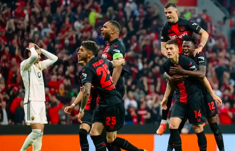 勒沃库森 VS 奥林匹亚科斯