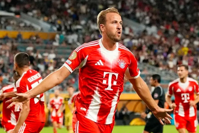 凯恩领跑射手榜冲击纪录