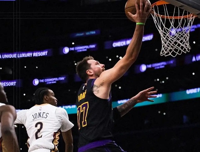 湖人110-101逆转鹈鹕